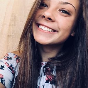 Meet your Posher, Isabella